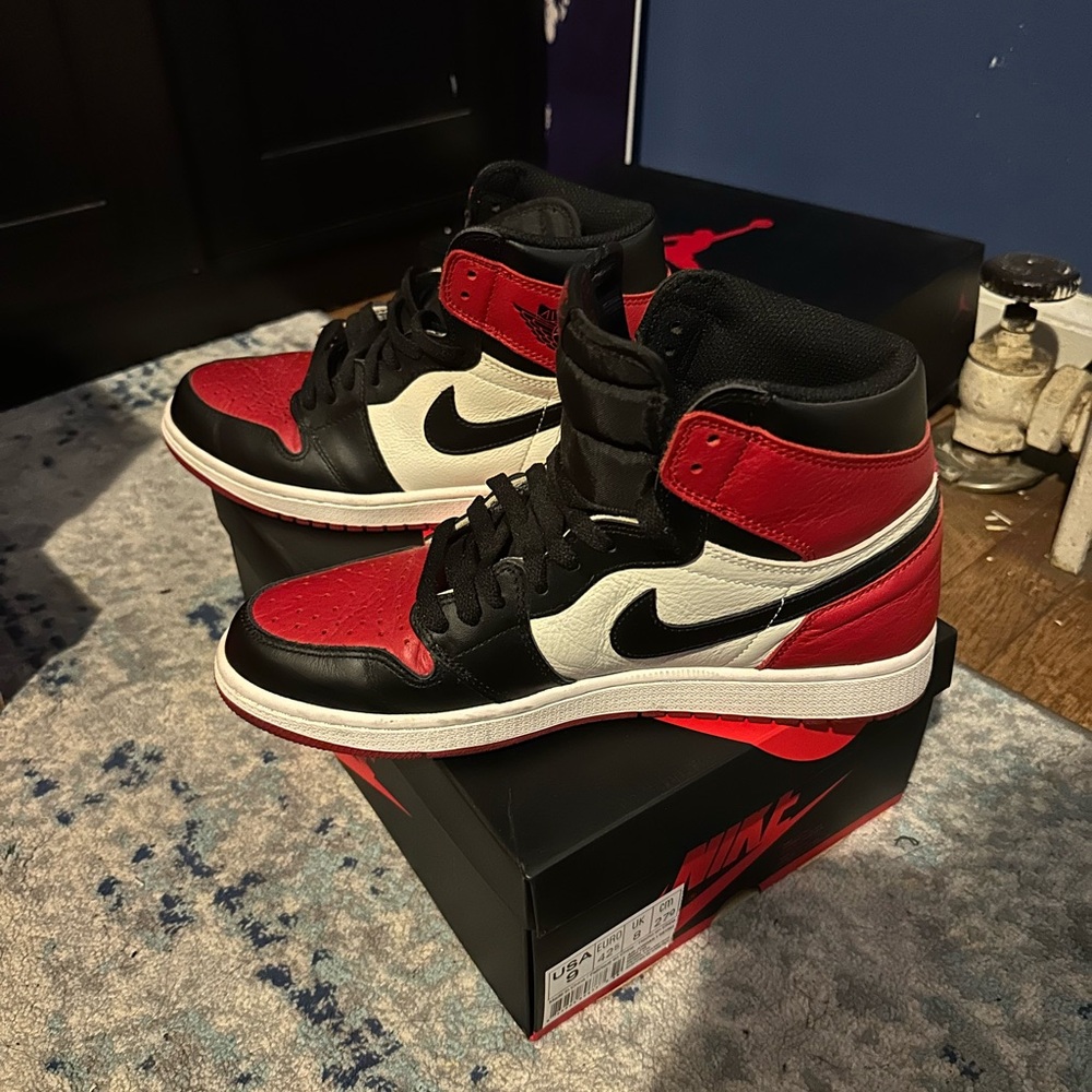 Authentic Nike Air Jordan 1 Retro High OG Bred Toe Gym Red/Black White Men’s 9